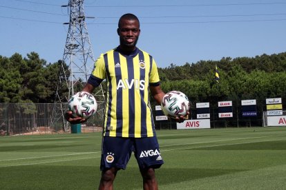 Enner Valencia se alista para debutar con el Fenerbahce de Turquía.