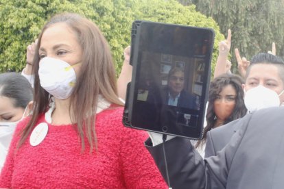 Rafael Correa intentó que se aceptara su candidatura a la Vicepresidencia por medios telemáticos, pero el CNE lo rechazó.