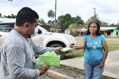 Se realizó la entrega de cubrebocas entre los pobladores.