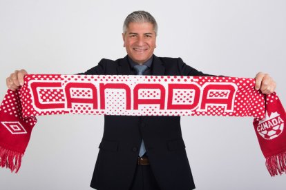 El máximo logro que ha alcanzado Octavio Zambrano, como DT, es haber llegado a la selección de Canadá.