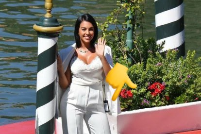 La pareja de Cristiano Ronaldo, Georgina Rodríguez ha iluminado el Festival de Cine de Venecia con la chaqueta con precio.