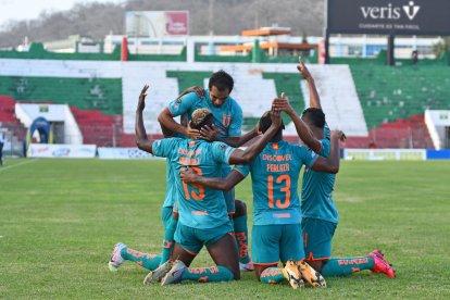 Liga de Quito y el gol más esperado de Cristian Martínez, que les daba un punto ante Liga de Portoviejo. 



FESTEJO CRISTINA BORJA (LDU)

Quito.05 de septiembre  2020 Agencia ( ag - expreso ag extra ) API