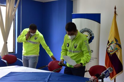 Autoridades de la Dinased durante una rueda de prensa, en Quito. 

ENTRE ELLOS EL OPERATIVO ALCATRAZ II, EN EL CENTRO DE DETENCION PROVISIONAL EL INCA 



08  de septiembre  2020

KARINA DEFAS 

Agencia (ag-expreso ag-extra ag-quito)