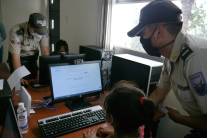La iniciativa forma parte del proyecto Policía por una educación con valores, que busca evitar la deserción escolar.
