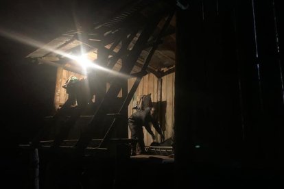 El cuerpo estaba en estado de descomposición en una casa de madera.