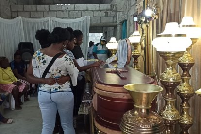 Los restos del adolescente fueron velados en su domicilio. El chico soñaba con ser policía, militar o futbolista.