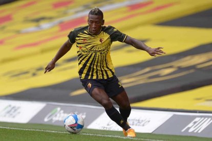 El ecuatoriano Pervis Estupiñán, actualmente se encuentra en el Watford de Inglaterra.