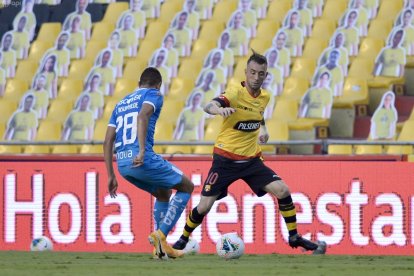 El volante Damián Díaz anotó el gol con el que Barcelona vence 1-0 a la Universidad Católica.