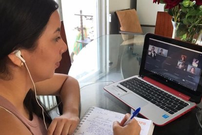 Comunicación, Psicología, Economía, entre otras carreras fueron expuestas en la feria de la UPS.