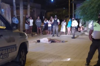 Douglas Polibio Olmedo Manzaba, de 30 años, presentaba un tiro en la cabeza.