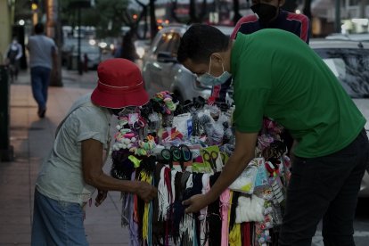 29 07 2020 COMERCIANTE ADULTA MAYOR - FAMILIA RECICLADORA