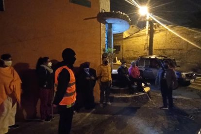 Vecinos apoyaron la iniciativa para dejar un sitio seguro a sus hijos.