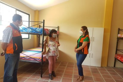 La asociación recibió camas para avanzar en su proyecto de dar un albergue a mujeres desprotegidas.