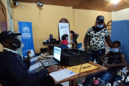 La brigada atendió el miércoles en San Lorenzo y en los próximos días irá a otras zonas de la frontera.