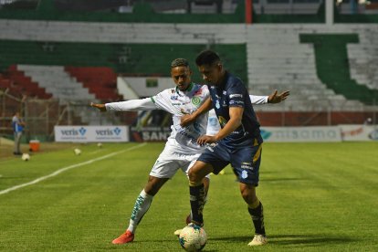 El partido se disputó en el estadio Reales Tamarindos, de Portoviejo.