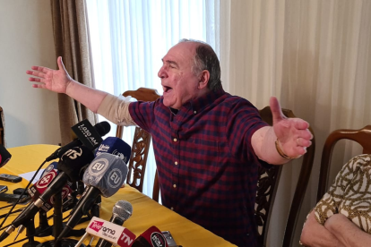 Bucaram dio una rueda de prensa en la que, entre otras cosas, aclaró el número de hijos.