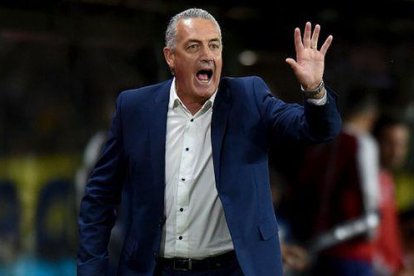 Gustavo Alfaro, entrenador de Ecuador a pocas horas de dar su primera lista.
