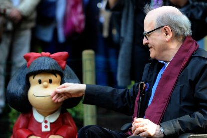 Quino tenía 88 años de edad y desde 2017 utilizaba una silla de ruedas para movilizarse.