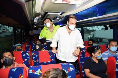 Los controles incluyeron la verificación del aforo dentro de los buses.