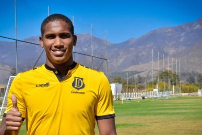 Omar Carabalí fue llamado por Reinaldo Rueda a la selección mayor de Chile.