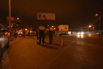 El accidente ocurió en en la avenida Atahualpa, entre las calles Ancón y Oriente, en Santa Elena.