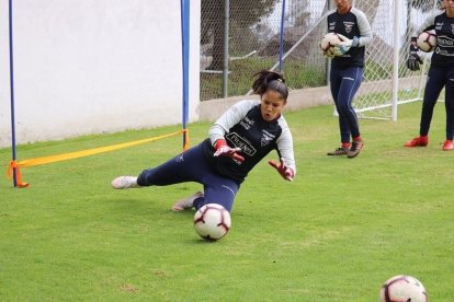 Súper Nadia ya ha sido convocada a la selección femenina de Ecuador.
