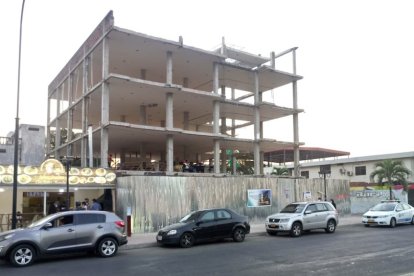 La estructura es reconstruida y será reabierta en abril de 2021.