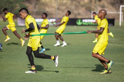 Ely Esterilla y Jonatan Álvez en pleno entrenamiento.