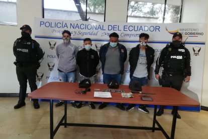 Dos de los detenidos tienen antecedentes penales por robo.