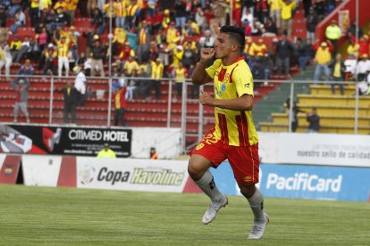 El jugador ecuatoriano Alexander Alvarado habría sido vendido al Orlando City de la MLS.