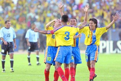 El 7 de noviembre de 2001, la Tri empató a un gol con Uruguay, en Quito, y consiguió su primera clasificación a un Mundial.