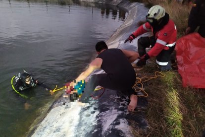 La profundidad del agua del reservorio es de aproximadamente 6 metros.