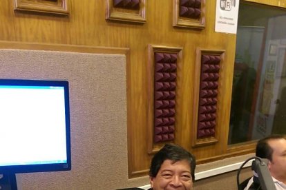 Jorge tiene 62 años de vida, 48 de los cuales los ha dedicado a la locución