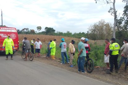 Darwin Narváez Montes, al parecer, no pudo coger bien la curva y se fue hacia una zanja.