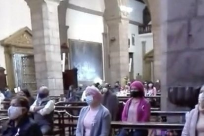 La Catedral de Quito abrió sus puertas para una eucaristía especial.