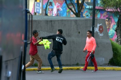 La riña ocurrió en la avenida Pichincha, centro de la capital.