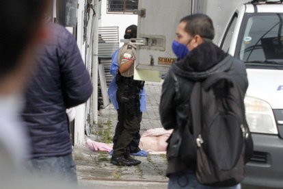 El cuerpo fue hallado dentro de la fábrica donde se hacen protectores solares.