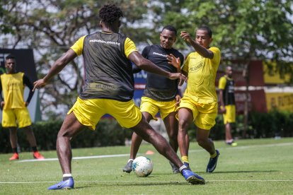 Barcelona listo para el partido ante Liga de Quito.