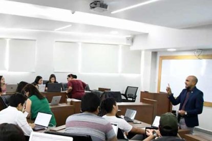 La Universidad de Especialidades Espíritu Santo realizará dos actividades educativas el 5 y el 11 de diciembre.