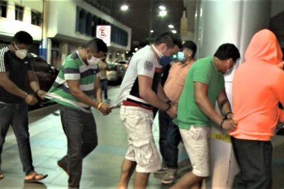 La jueza de Garantías Penales de Santa Rosa dictó prisión preventiva para siete de los ocho detenidos.