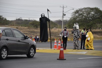 A través de los personajes se busca concienciar sobre el respeto de las leyes de tránsito.