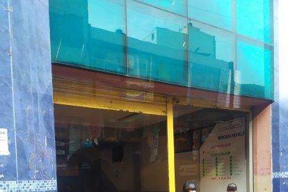 Los delincuentes aprovechan los centros de abastos para esconderse y cometer delitos.