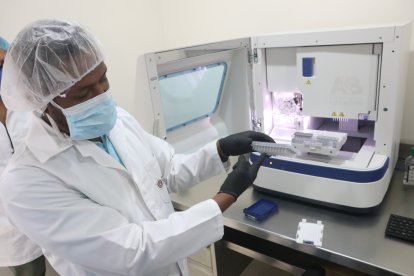 Proceso de extracción de ADN en el laboratorio del Servicio nacional de Medicina Legal y Ciencias Forenses

Agencia (ag-extra)
