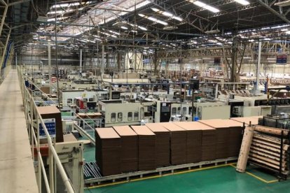 Un video muestra que gran parte de la fábrica está intacta.