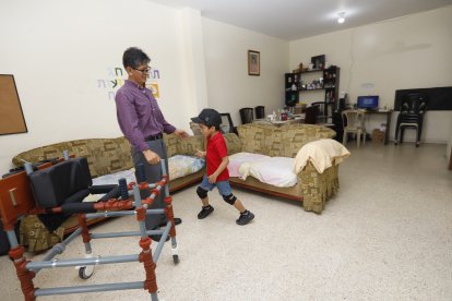 La obra de su padre le ayudó a Josías a dar sus primeros pasos.