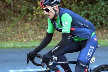 Richard Carapaz completó sin problemas la décimo cuarta etapa de la Vuelta a España.