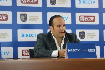 Francisco Egas, presidente de la FEF, dio a conocer que no es factible contar con público en el estadio Rodrigo Paz para el duelo ante Colombia.