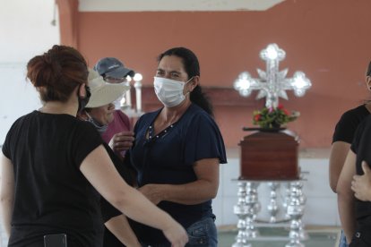 Los restos fueron velados en Palmitopamba, recinto donde nació la víctima