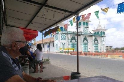 Rigoberto Vega cuenta que antes del templo de san Jacinto hubo una capilla.