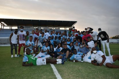 Nueve de Octubre espera a su acompañante para ir a la Primera A el 2021